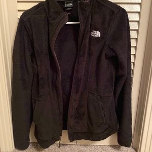 Black north face osito jacket